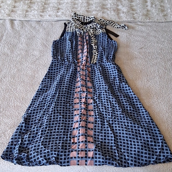 New Donna Karan Blue and White Patterned Dress - Picture 1 of 6